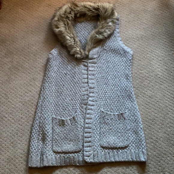 Orvis Sweaters - Orvis sweater vest. Size medium.